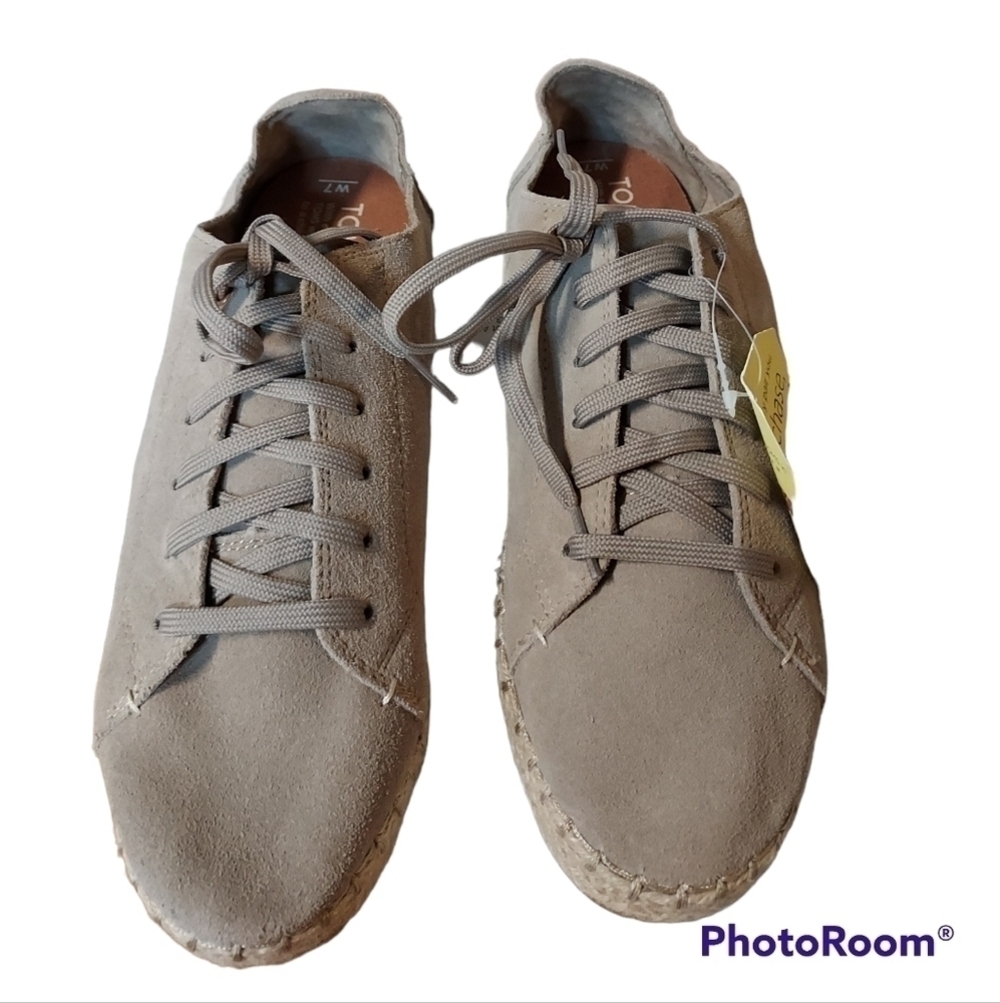 Tom's Lena women's desert taupe suede new shoes size 7